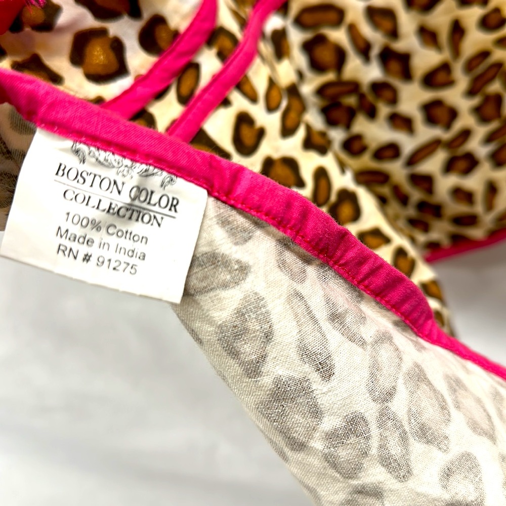 Kitchen Apron Boston Color Collection Leopard Print with Pink Trim - Picture 5 of 6